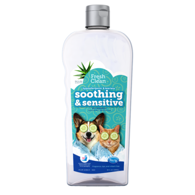 PetAg Fresh ‘n Clean Soothing & Sensitive Hypoallergenic Tearless Shampoo for Dogs, Cats and Small Animals (18 oz)